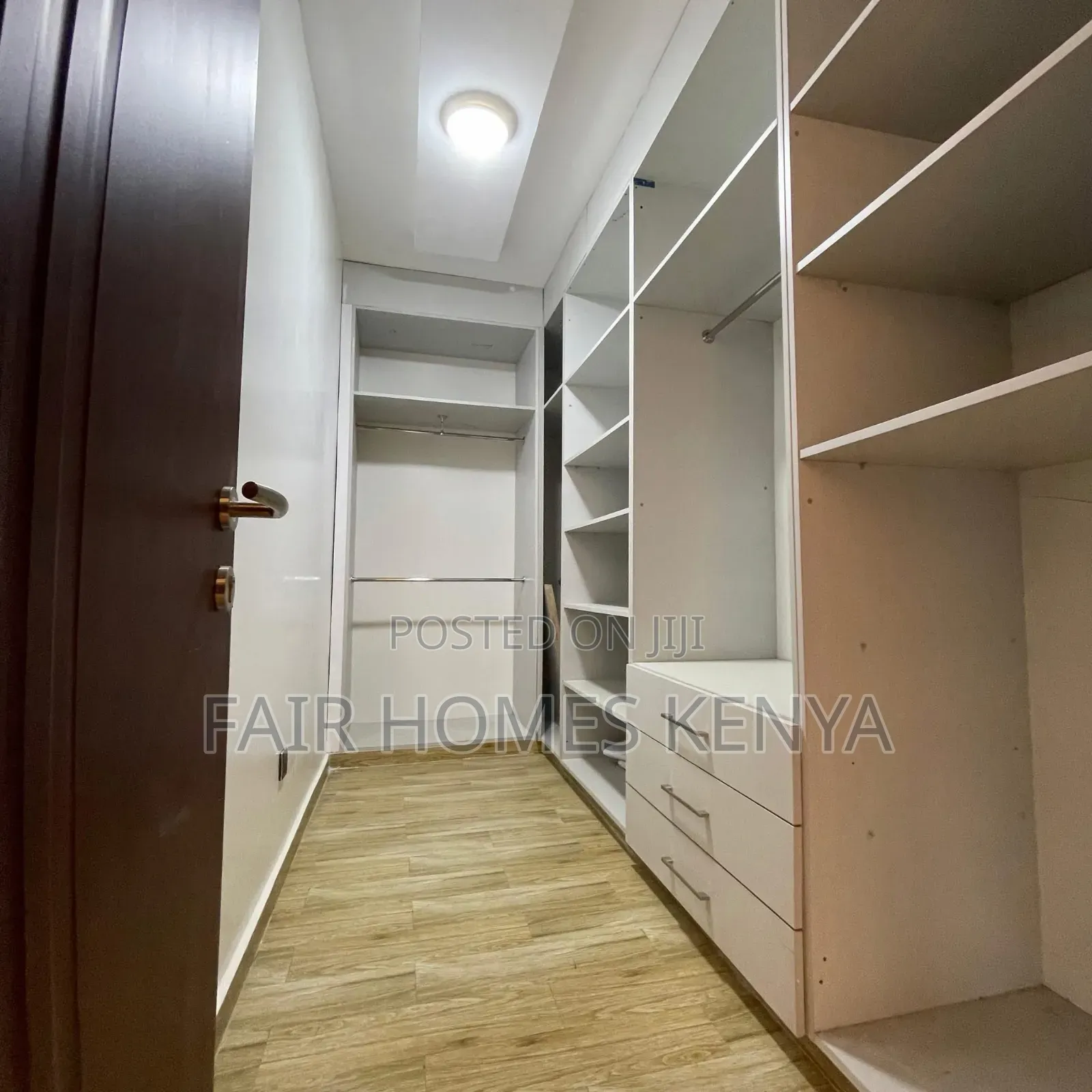 5bdrm Townhouse / Terrace in Gitanga Road, Maziwa for rent