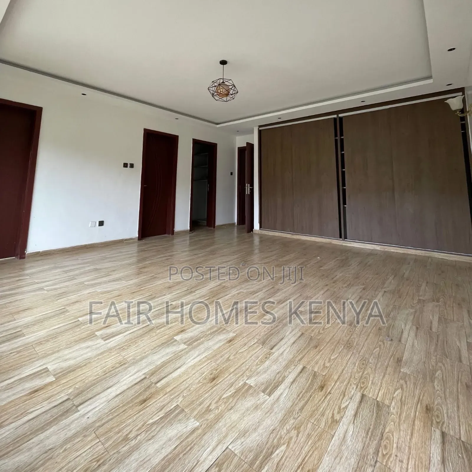 5bdrm Townhouse / Terrace in Gitanga Road, Maziwa for rent
