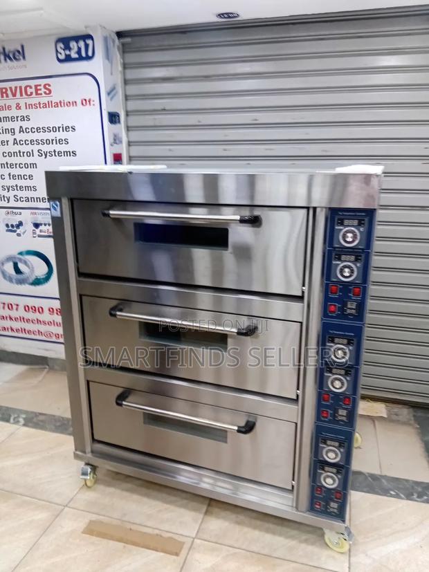 Euromax Heavy-Duty 3-Deck Electric Oven