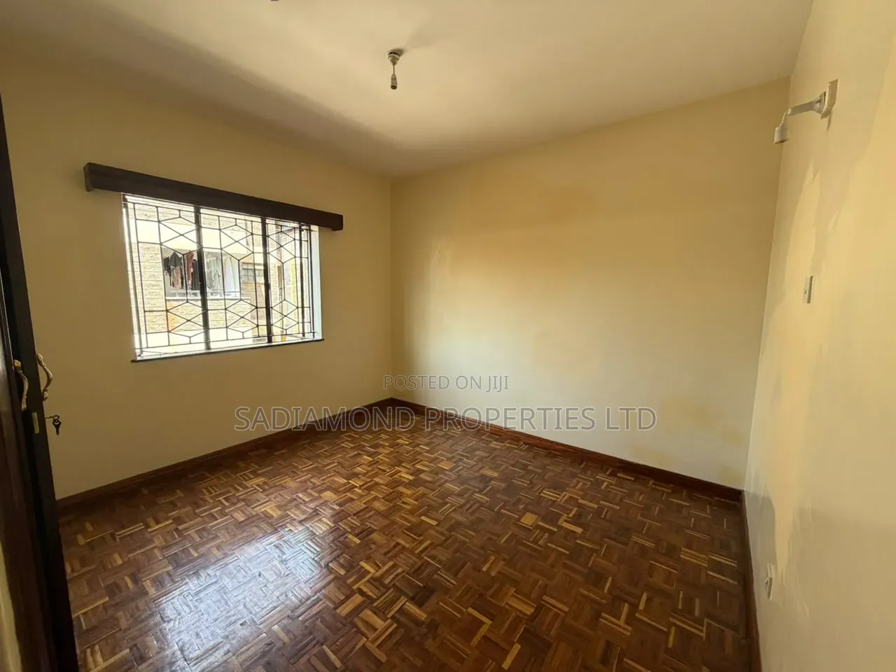 3bdrm Apartment in Raphta Road Area for rent