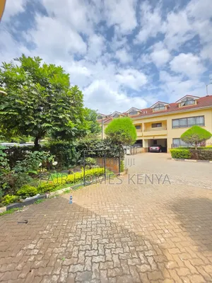 5bdrm Townhouse / Terrace in Gitanga Road, Maziwa for rent