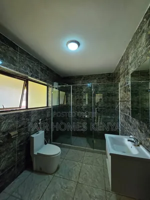 5bdrm Townhouse / Terrace in Gitanga Road, Maziwa for rent