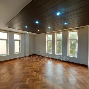 5bdrm Townhouse / Terrace in Convent Drive, Muthangari for rent