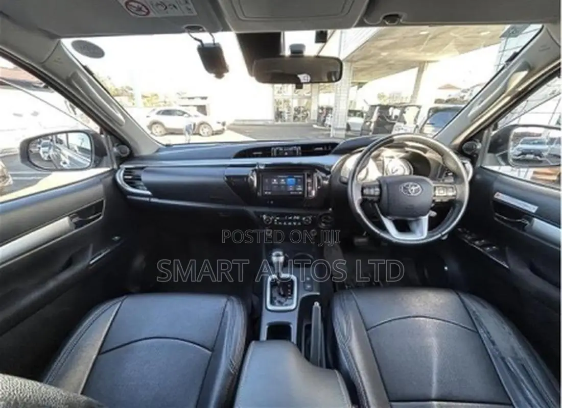 Toyota Hilux Revo Double Cab Deisel 2.4 AWD 2021 Silver