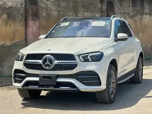 Mercedes-Benz GLE-Class GLE 400d 4MATIC 2019 Pearl