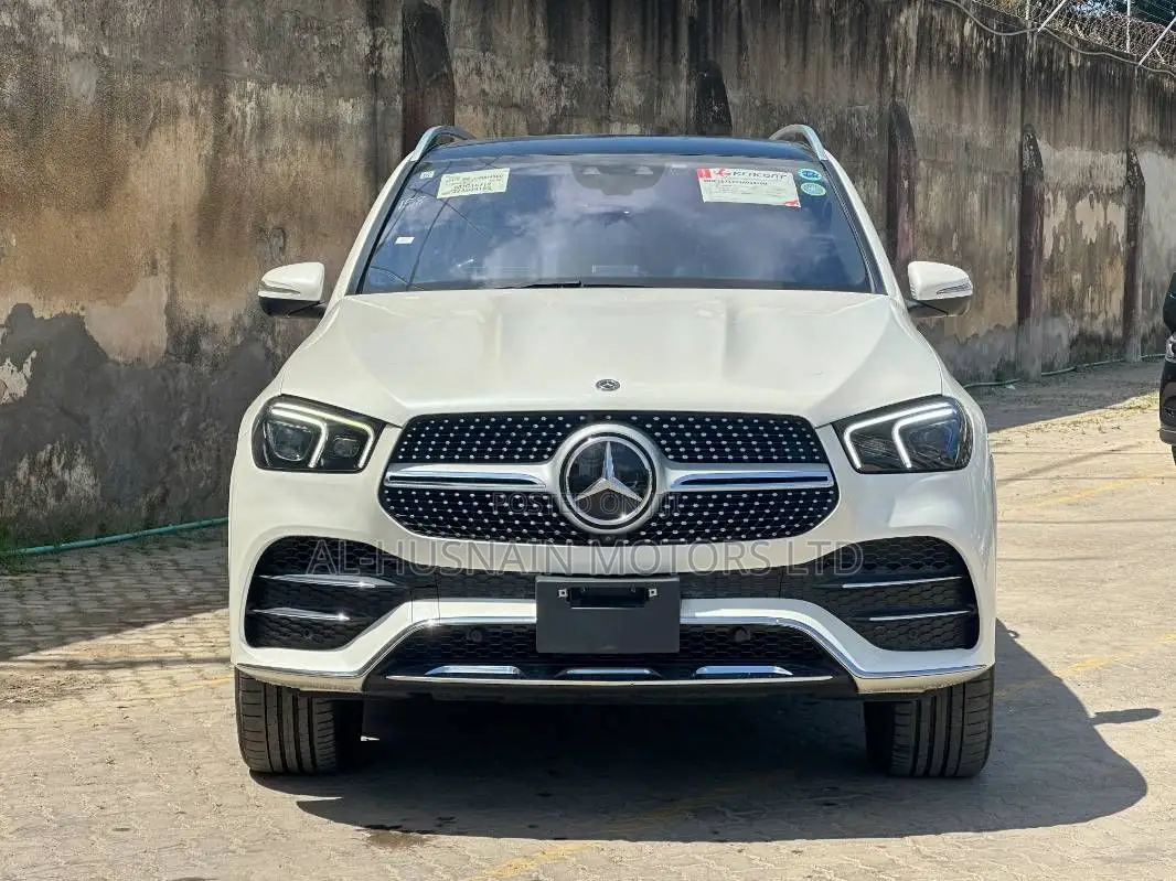 Mercedes-Benz GLE-Class GLE 400d 4MATIC 2019 Pearl