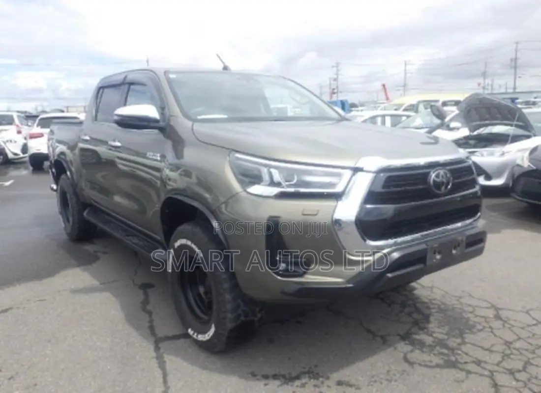 Toyota Hilux Revo Double Cab Deisel 2.4 AWD 2021 Brown