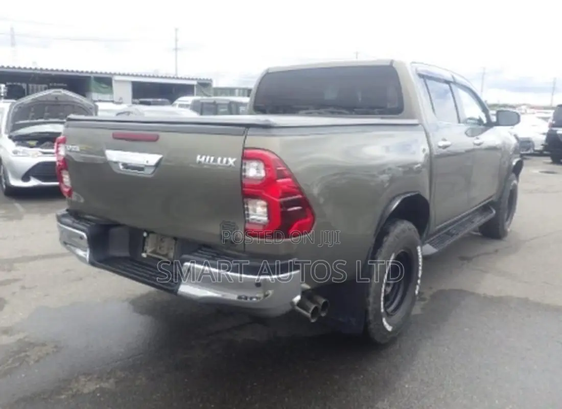 Toyota Hilux Revo Double Cab Deisel 2.4 AWD 2021 Brown