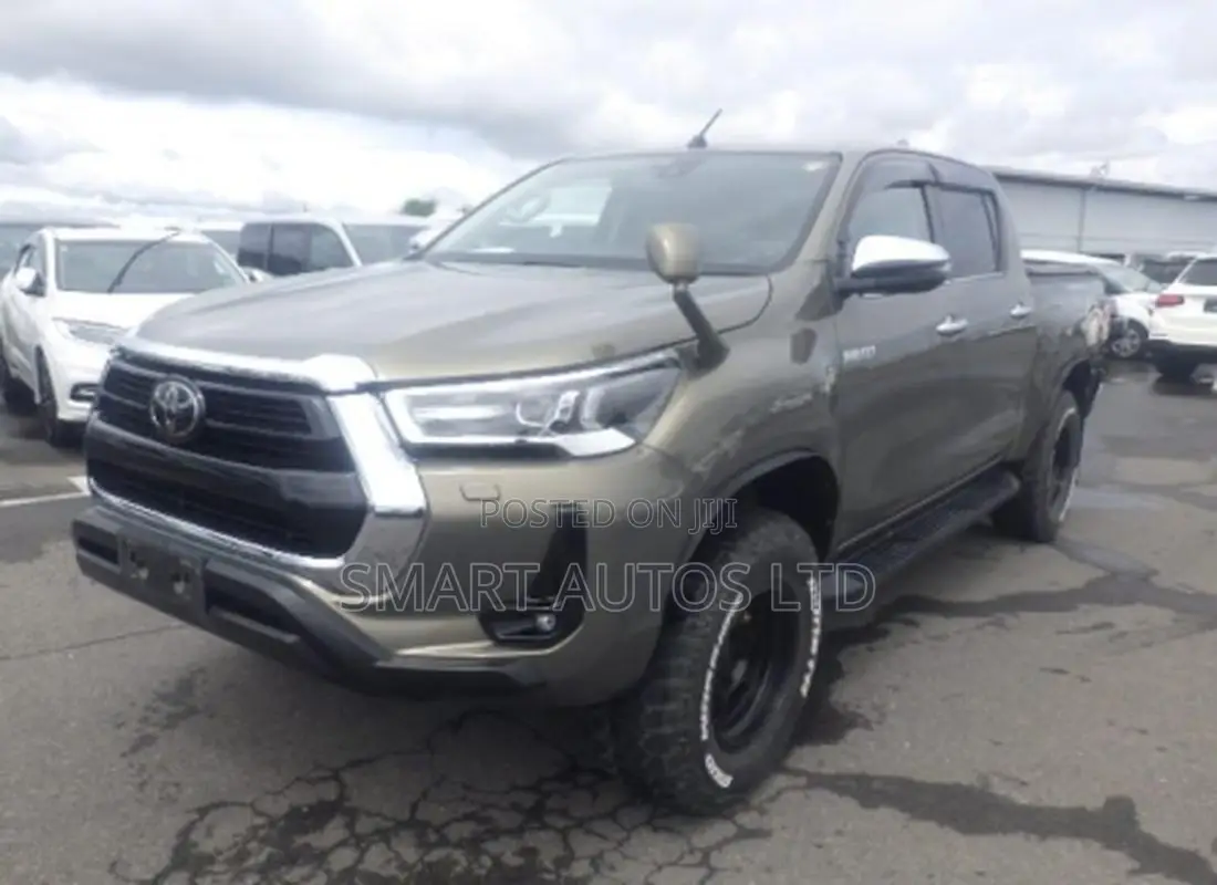 Toyota Hilux Revo Double Cab Deisel 2.4 AWD 2021 Brown