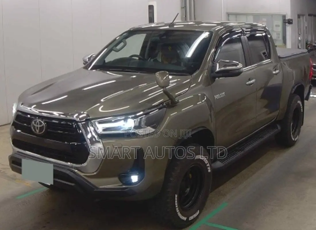 Toyota Hilux Revo Double Cab Deisel 2.4 AWD 2021 Brown