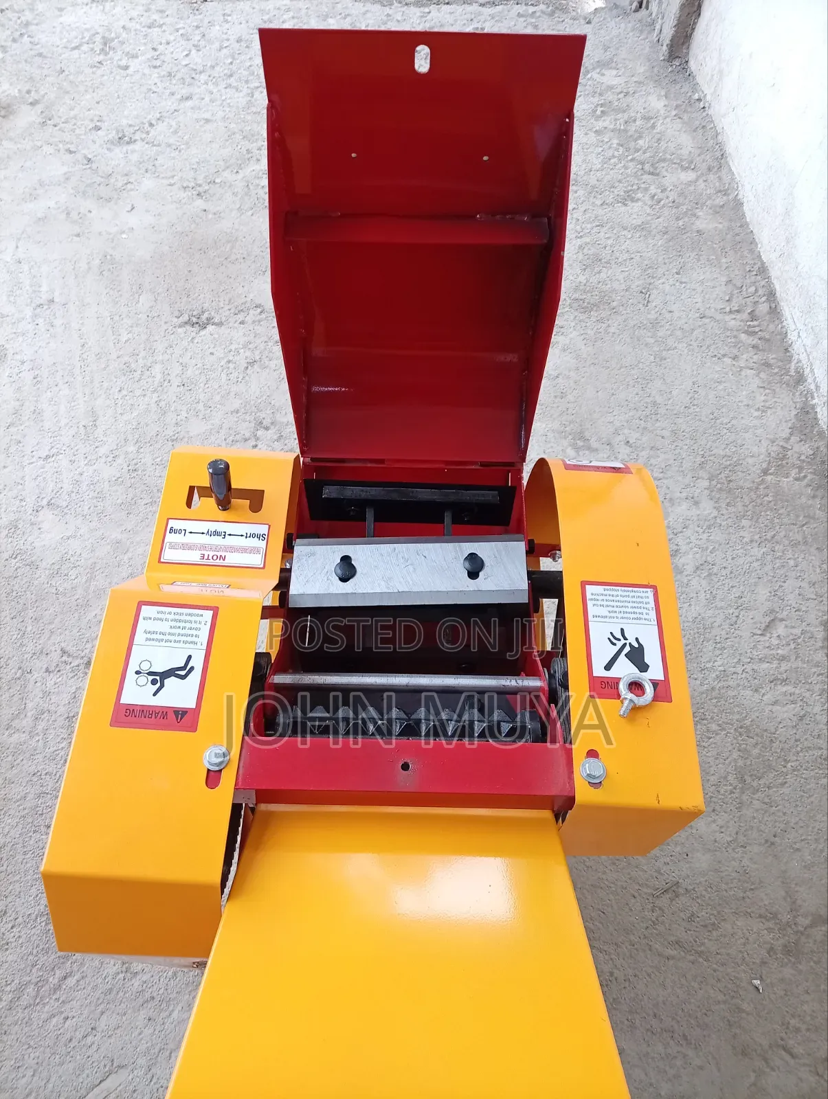 Milano 2-Blade Chaff Cutter With Engine or Motor Stand