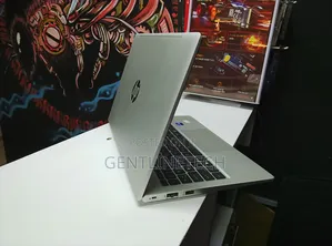 Laptop HP ProBook 440 G10 8GB Intel Core i7 SSD 256GB