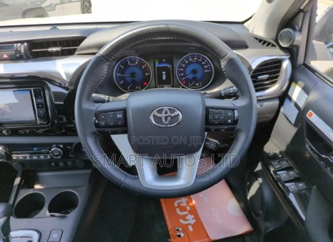 Toyota Hilux Revo Double Cab Deisel 2.4 AWD 2020 Off white