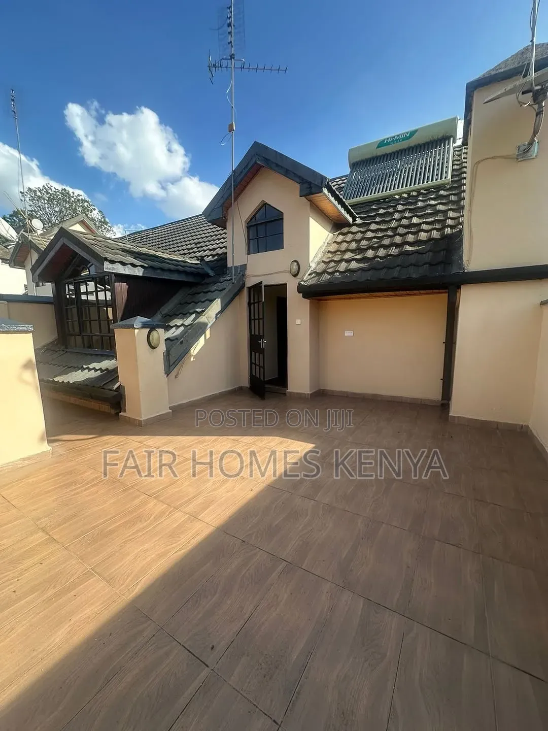 5bdrm Townhouse / Terrace in Convent Drive, Muthangari for rent