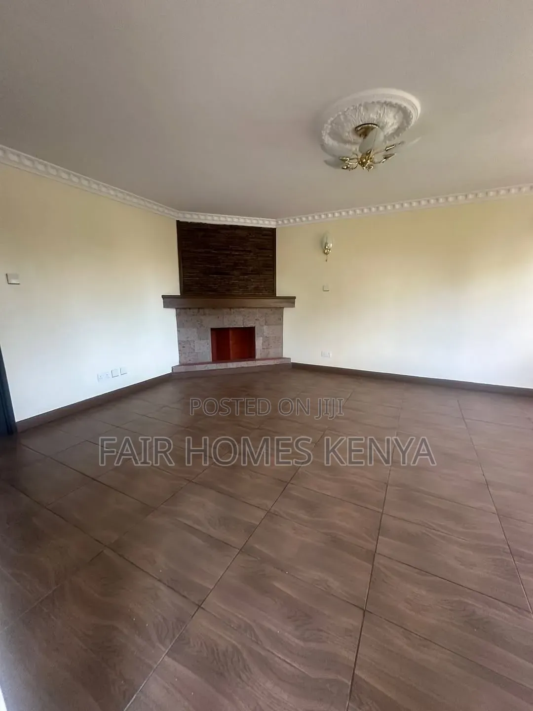 5bdrm Townhouse / Terrace in Convent Drive, Muthangari for rent