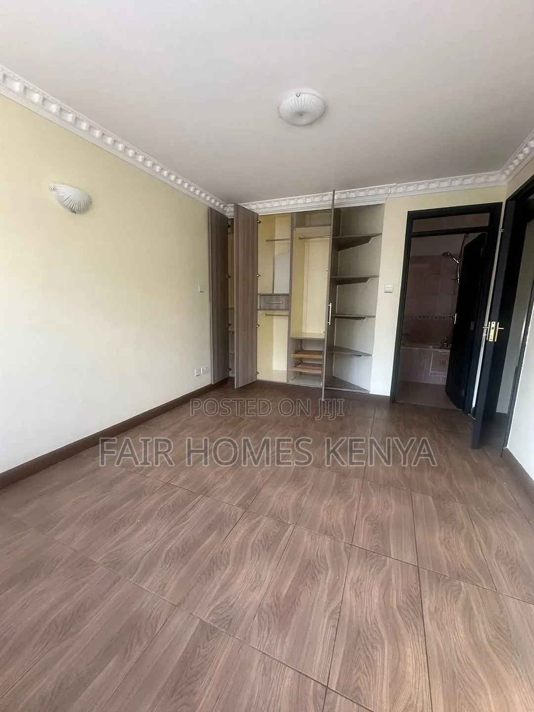5bdrm Townhouse / Terrace in Convent Drive, Muthangari for rent