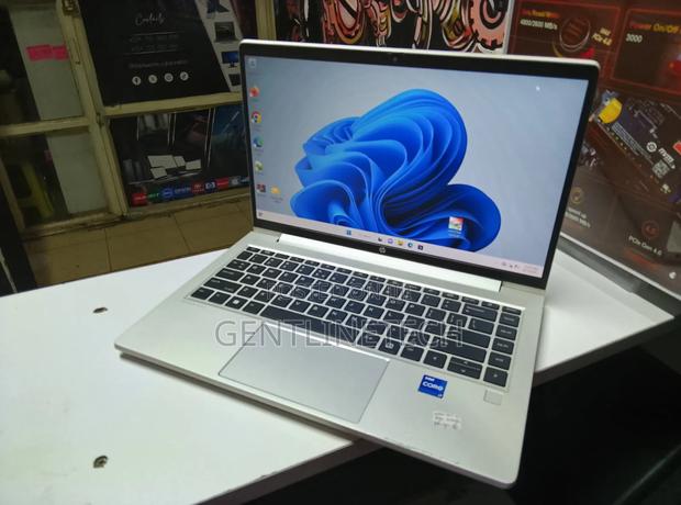 Laptop HP ProBook 440 G10 8GB Intel Core i7 SSD 256GB - thumbnail 2