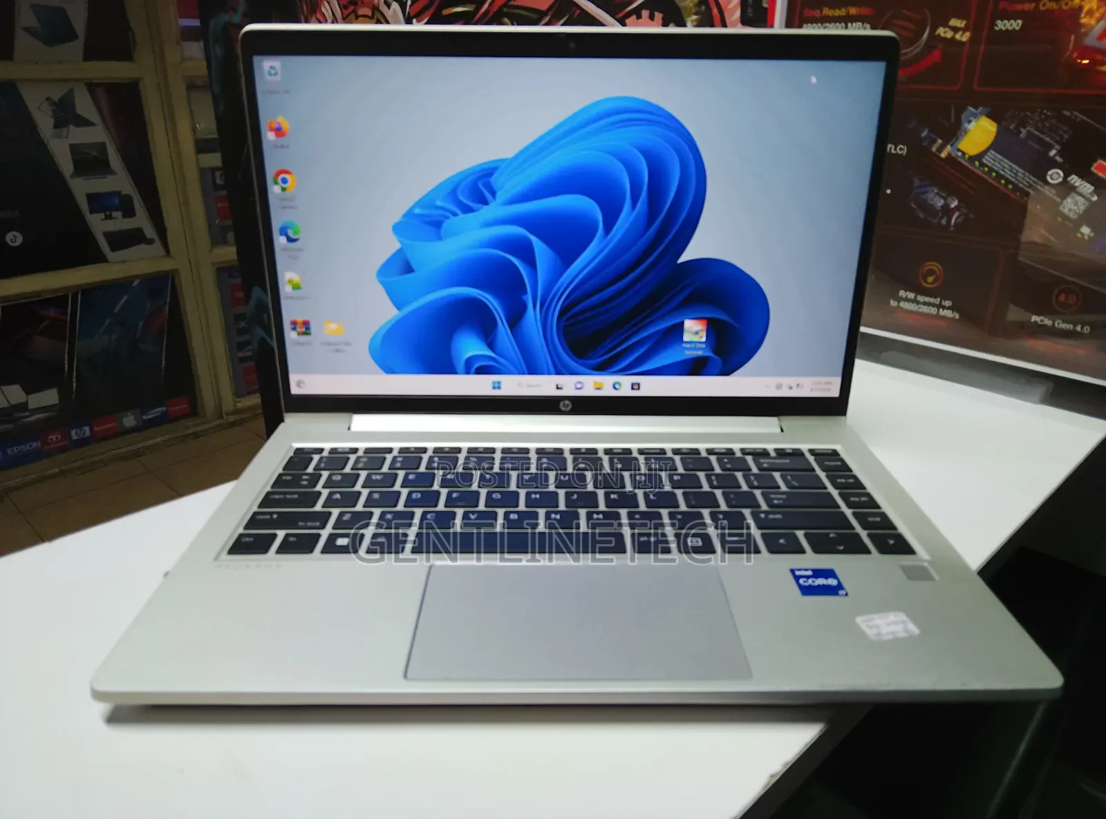 Laptop HP ProBook 440 G10 8GB Intel Core i7 SSD 256GB