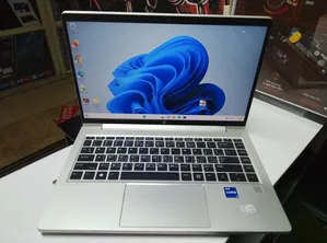 Laptop HP ProBook 440 G10 8GB Intel Core i7 SSD 256GB