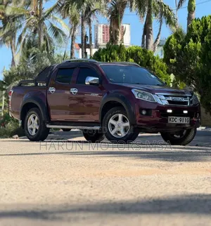 Isuzu D-MAX 2014 Maroon