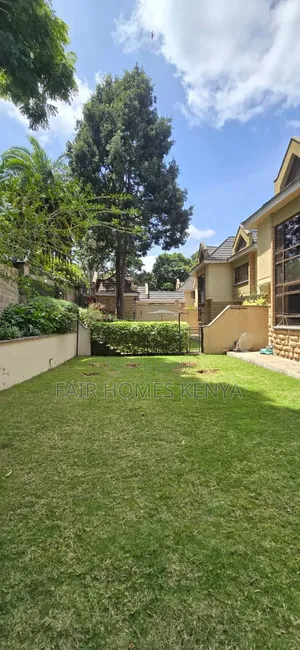 5bdrm Townhouse / Terrace in Convent Drive, Muthangari for rent
