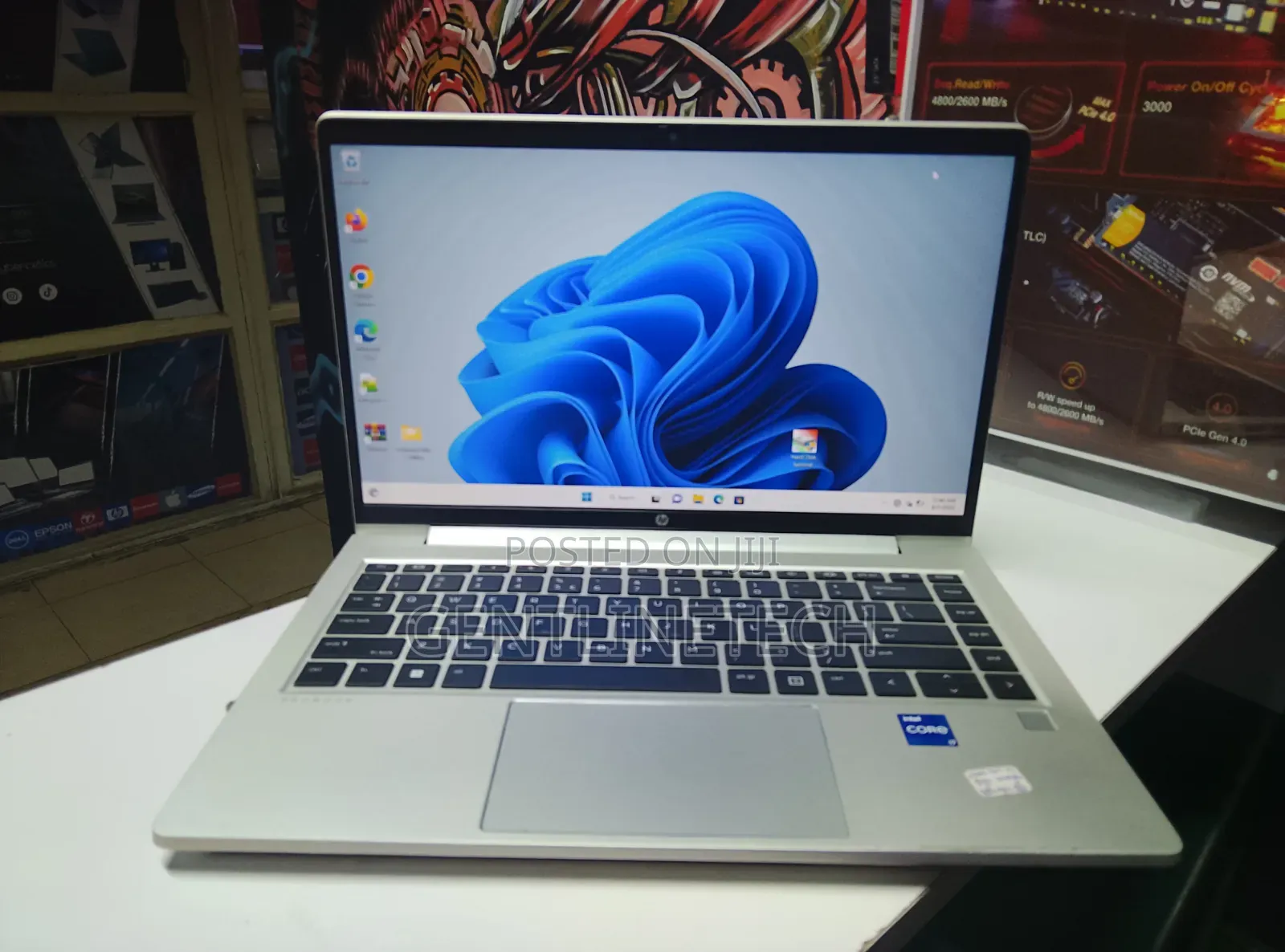 Laptop HP ProBook 440 G10 8GB Intel Core i7 SSD 256GB