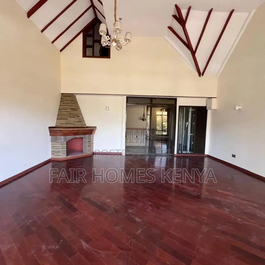 5bdrm Townhouse / Terrace in Convent Drive, Muthangari for rent