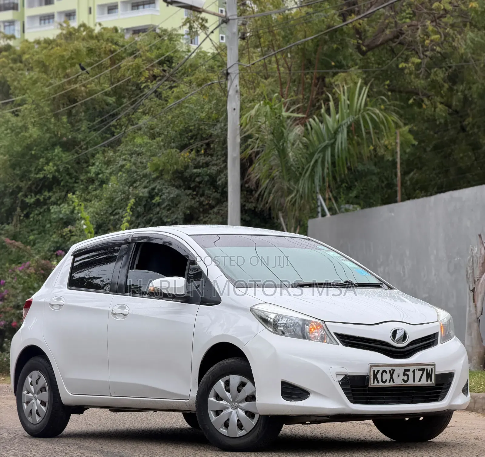 Toyota Vitz 2013 White