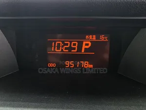 Toyota Roomy 2019 Blue