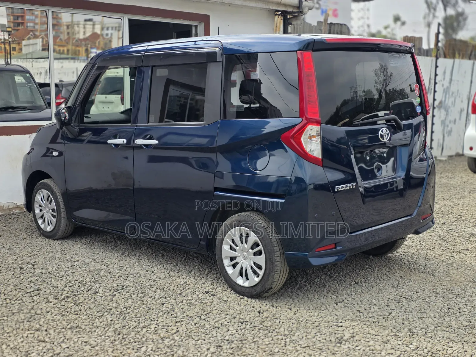 Toyota Roomy 2019 Blue