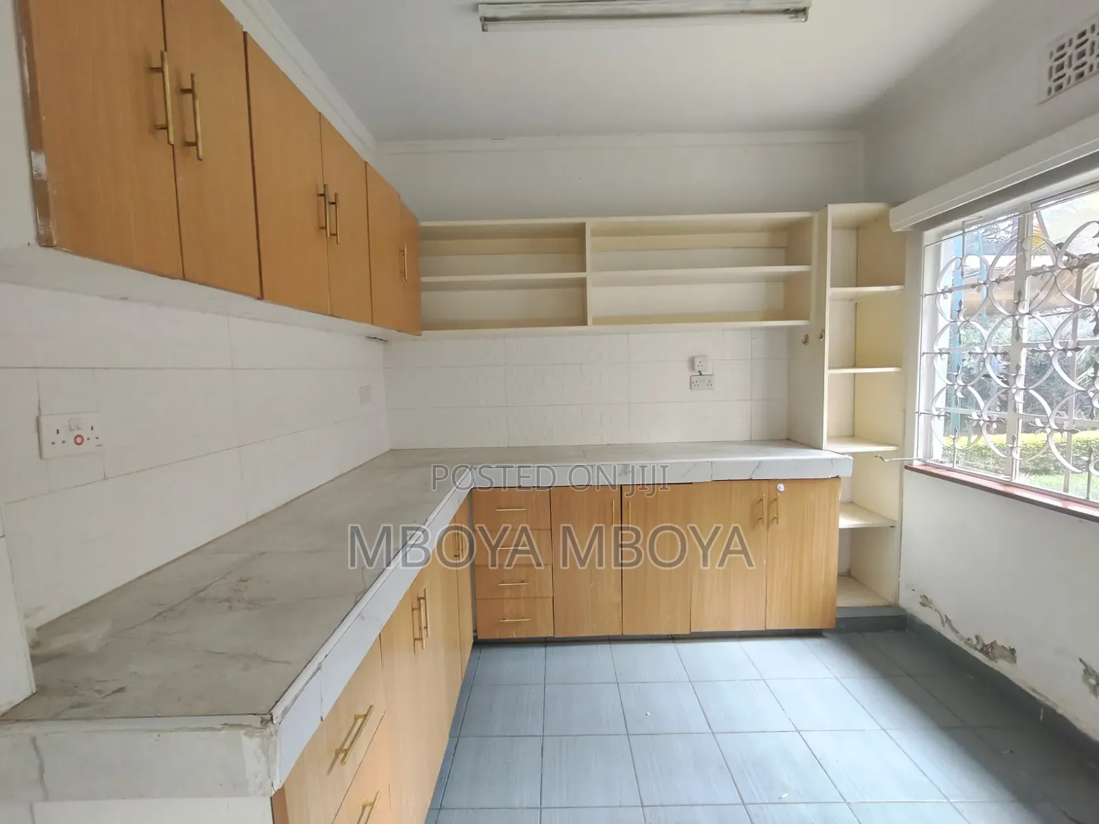 4 Bedroom Commercial House for Rent in Kilimani