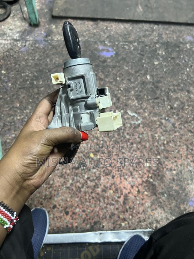 Ignition Switch Toyota Yaris - thumbnail 2
