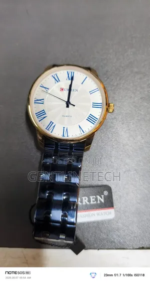 Curren 8422 Classic Unisex Wristwatch