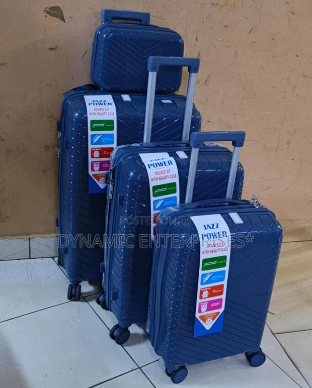4 I. 1 Unbreakable Suitcase Sz 4 - main view