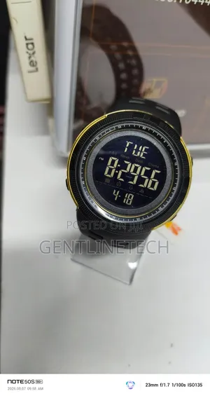 SKMEI 2070 Gold Black Men's Watch