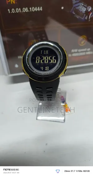 SKMEI 2070 Gold Black Men's Watch