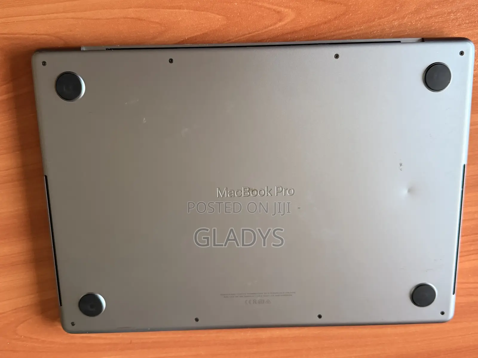 Laptop Apple MacBook Pro 2021 M1 16GB Apple M1 Pro SSD 512GB