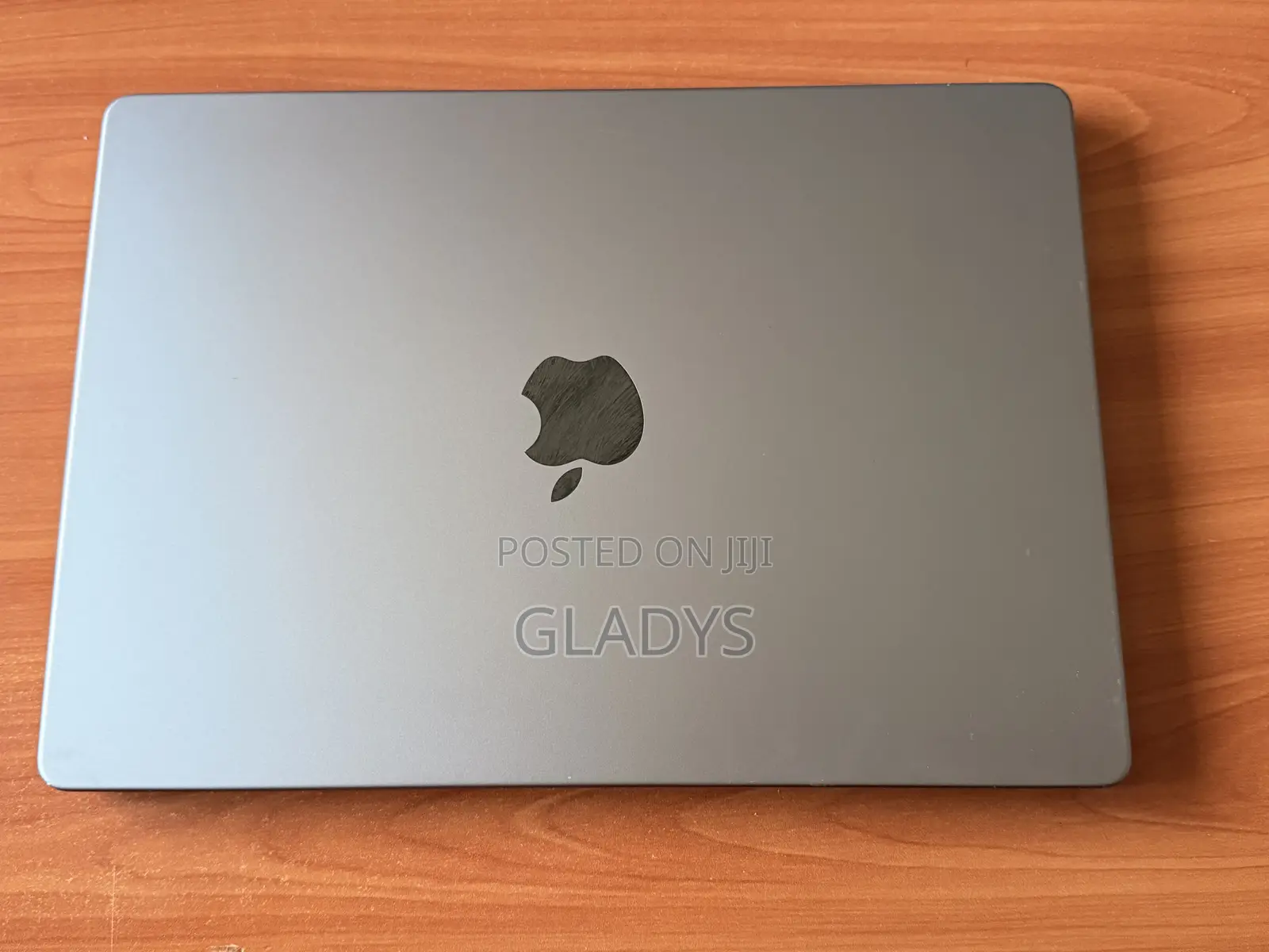 Laptop Apple MacBook Pro 2021 M1 16GB Apple M1 Pro SSD 512GB