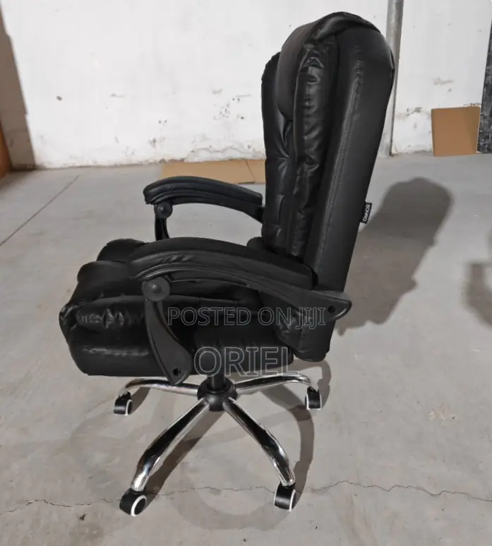 Office Chair : Adjustable High-Back Leather Executive Office Chair