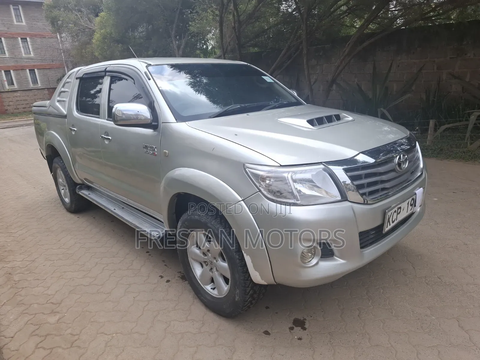 Toyota Hilux 2010 Silver
