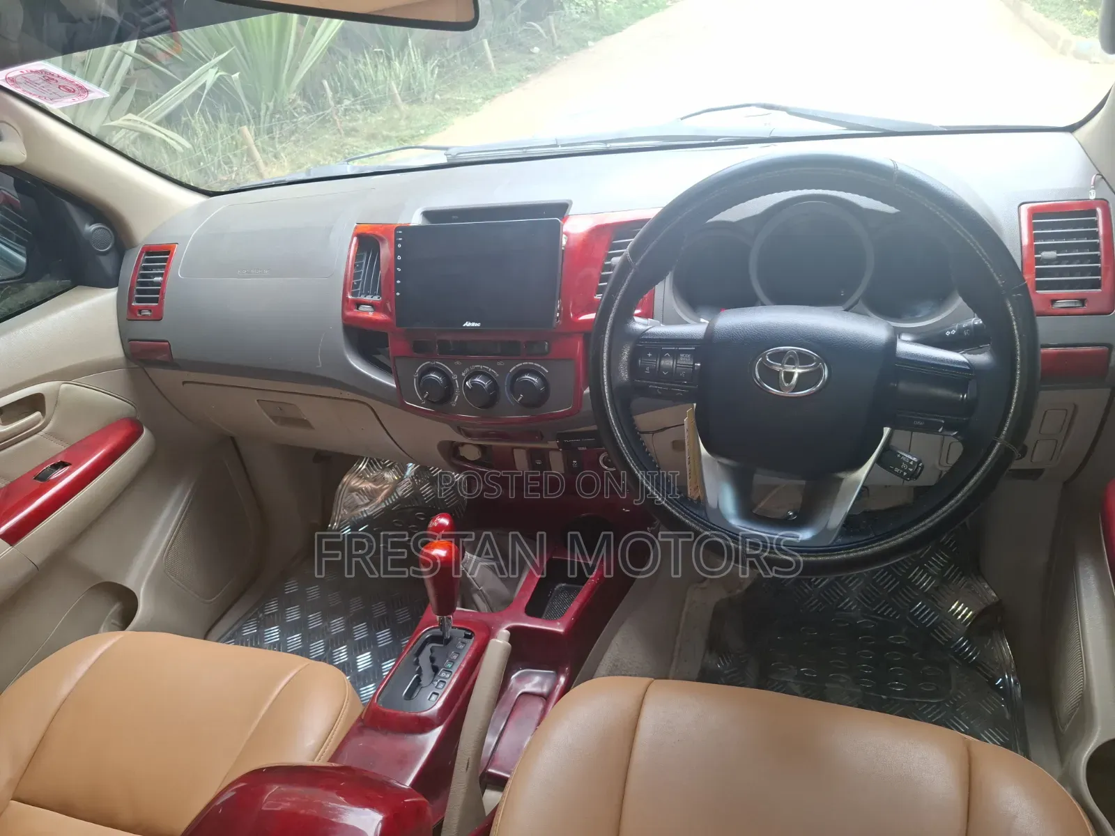 Toyota Hilux 2010 Silver