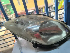 Toyota Vitz 2008|| Non Xenon ||Ex Japan Headlights