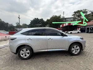 Toyota Harrier 2016 Silver