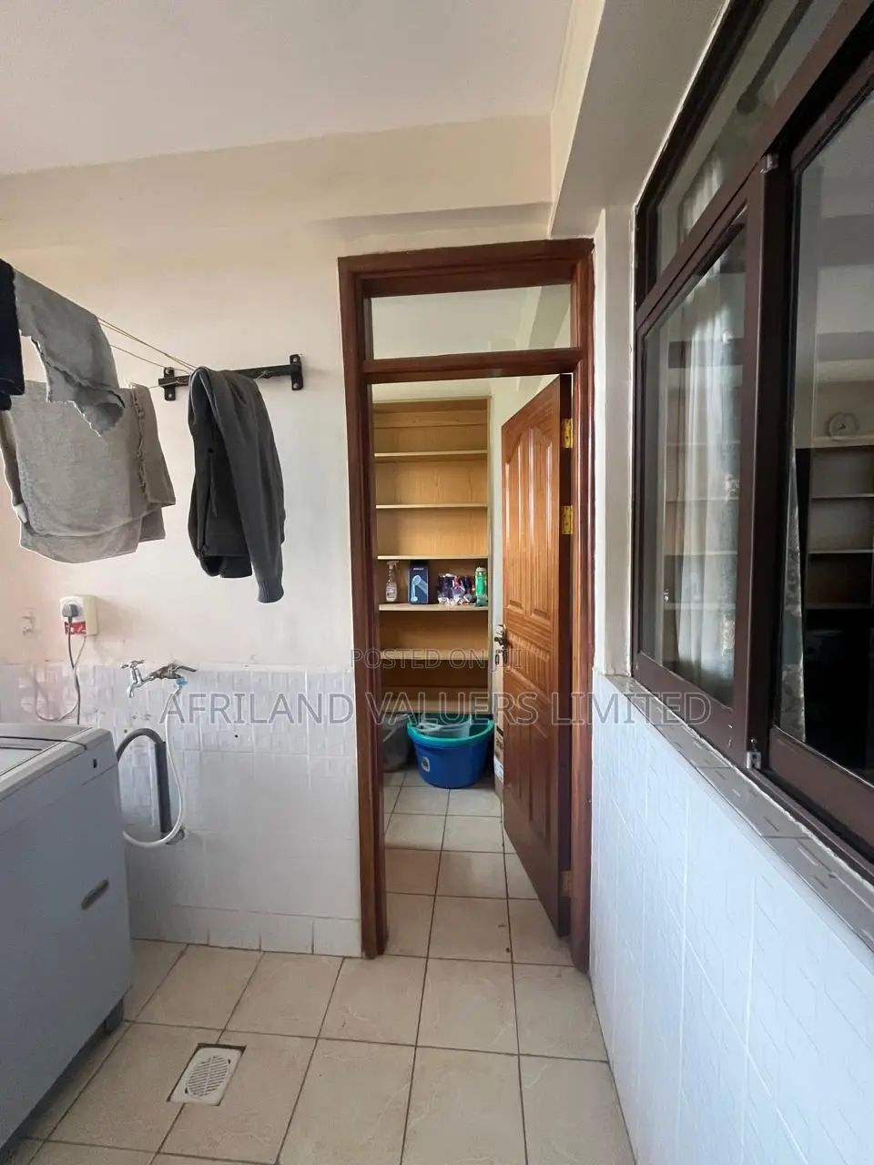 3bdrm Apartment in Upperhill for sale