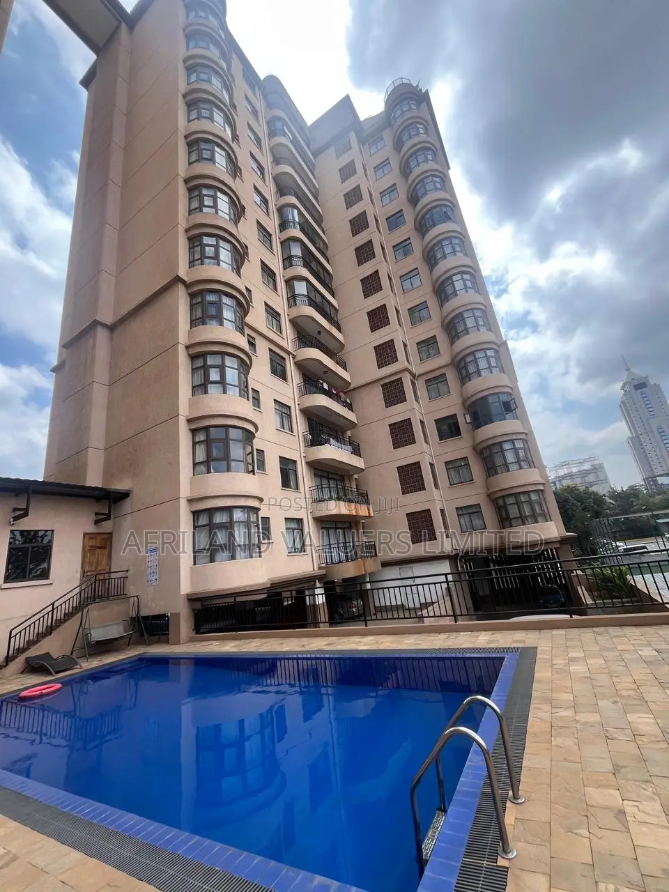 3bdrm Apartment in Upperhill for sale