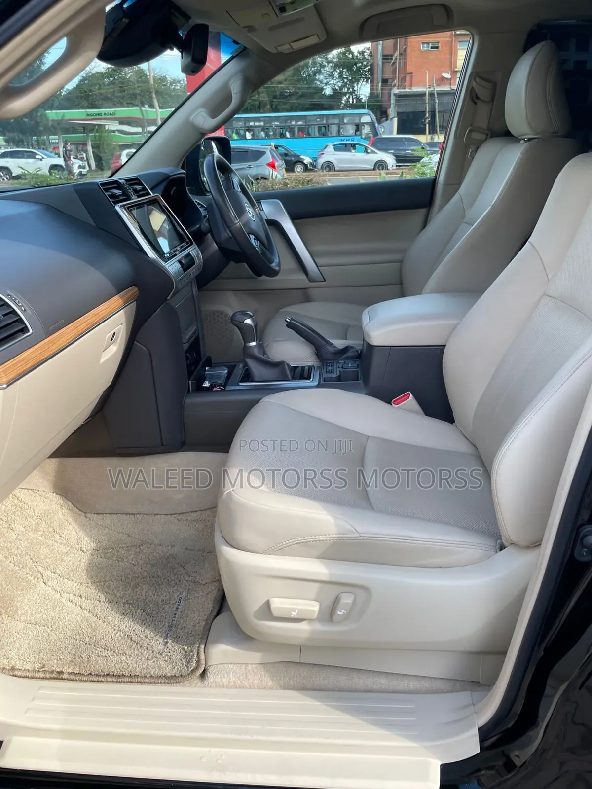 Toyota Land Cruiser Prado 2.7 2022 Black