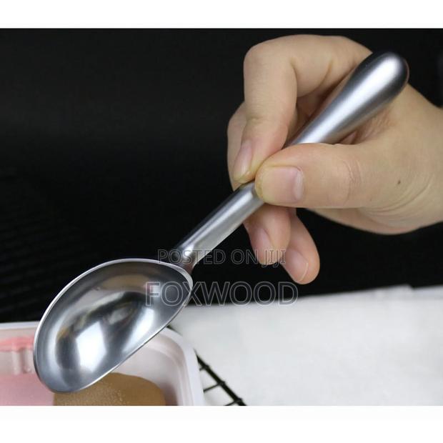 Stainless Steel Ice Cream Scoop. - thumbnail 6