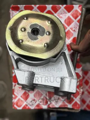 Front Engine Mounting FUSO FJ/Mercedes Benz Atego