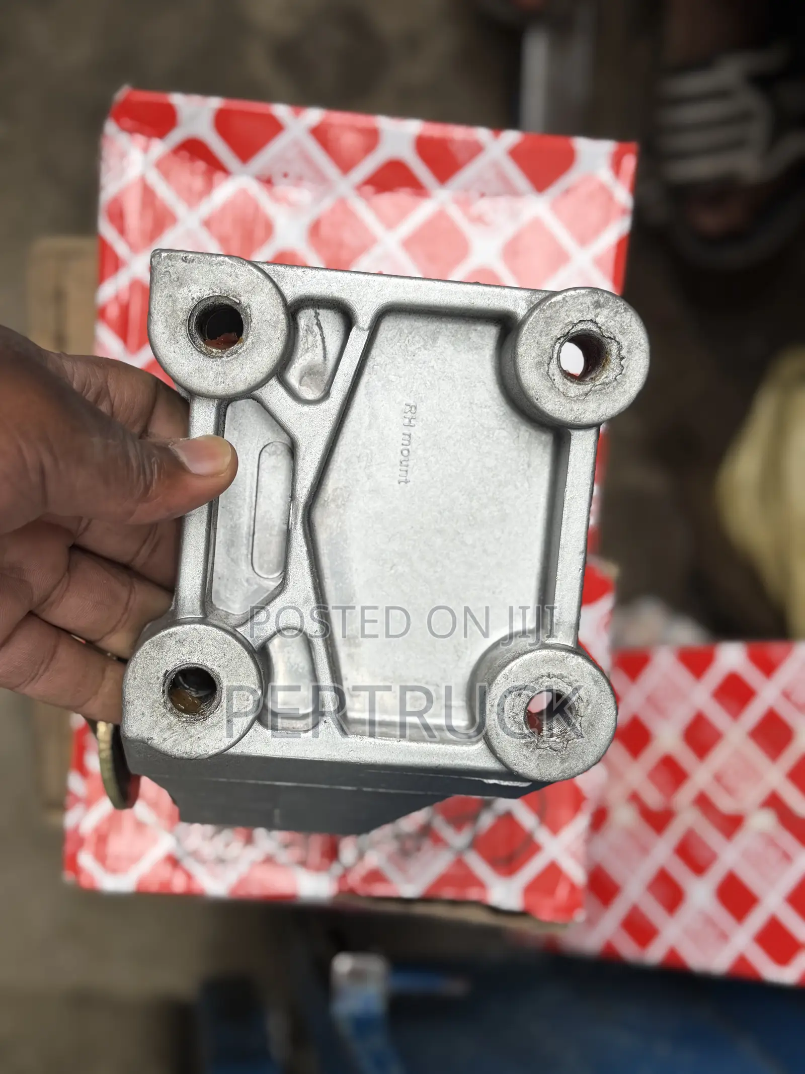 Front Engine Mounting FUSO FJ/Mercedes Benz Atego