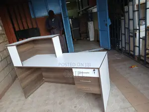 Reception Desk:1.8M Modern Customized Reception Desk With Storage Unit